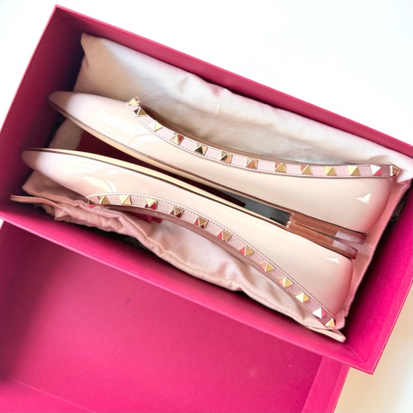 Valentino Garavani Rockstud Pointed Toe Flats Nude Beige Patent Leather 38.5 - Picture 6 of 15